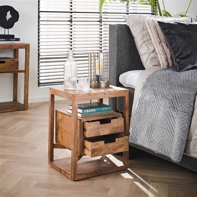 Nachttisch Sahara | 2 Staufächer | sandfarbenes massives Mangoholz