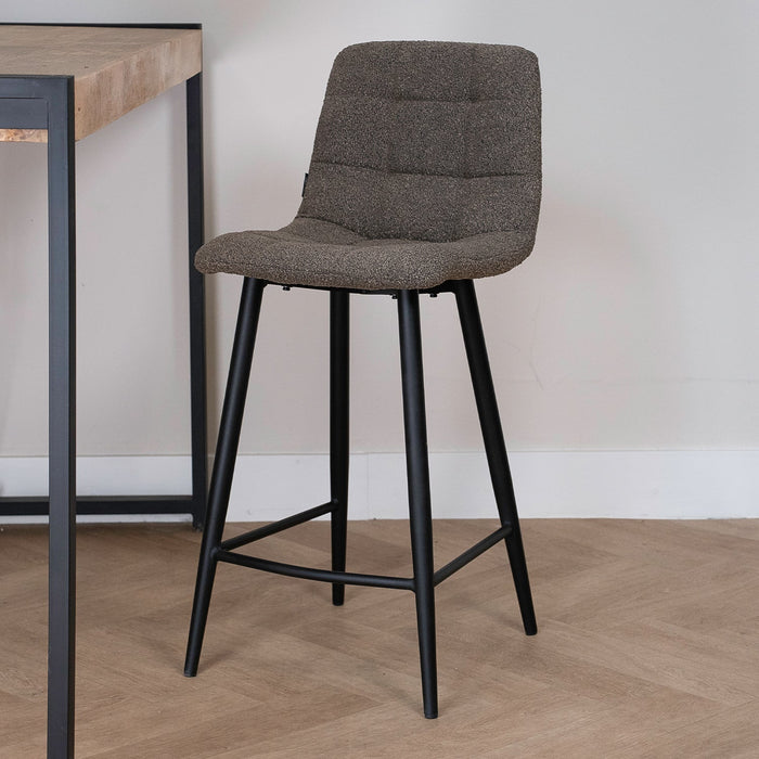Hocker Tess | Kochinsel oder Bartisch | Bouclé braun