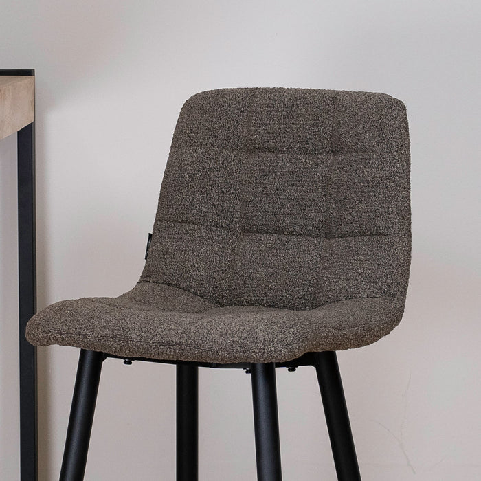 Hocker Tess | Kochinsel oder Bartisch | Bouclé braun
