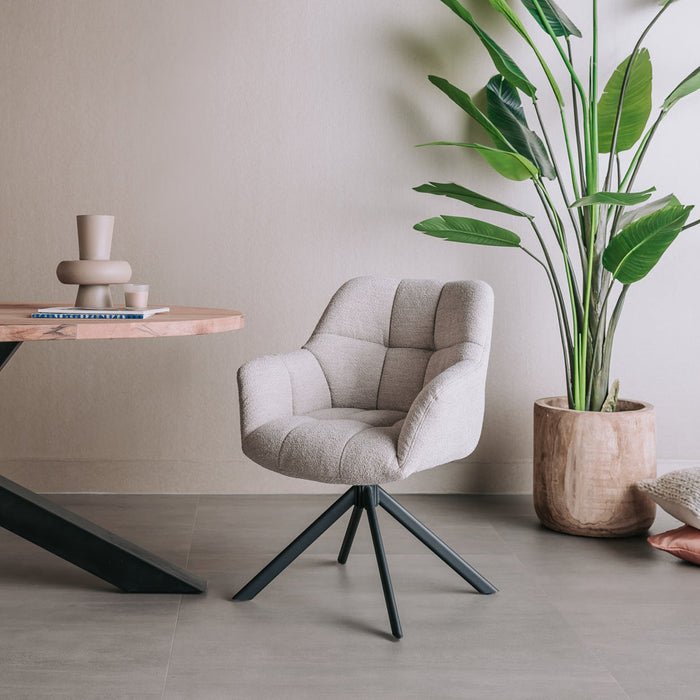 Esszimmerstuhl Alba – Elegantes und bequemes Design in natürlicher Farbe