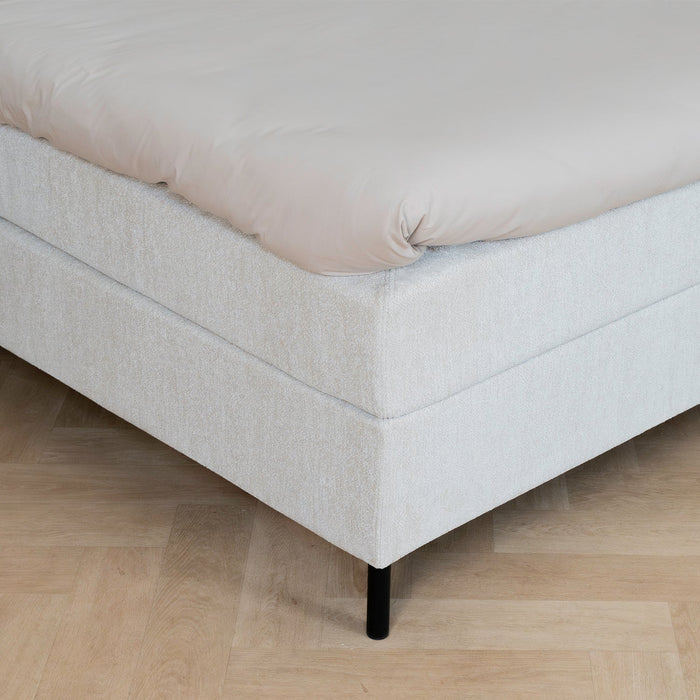 Bett Ella | Beiger Stoff | Inklusive Matratze und Topper