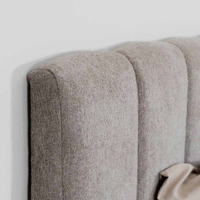 Bett Ella | Taupefarbener Stoff | Inklusive Matratze und Topper