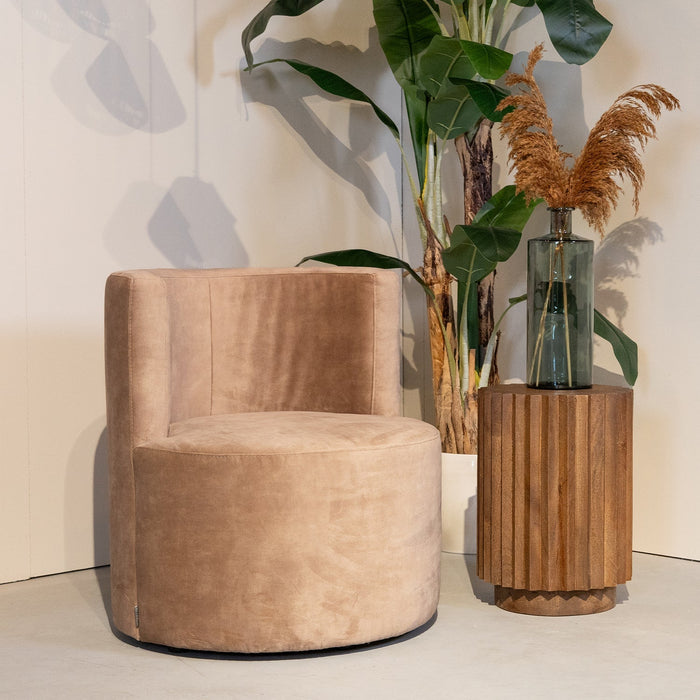 Evy Sessel | Sandfarbener Samt