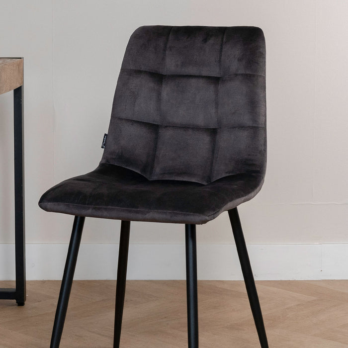 Esszimmerstuhl Tess – Komfort und Stil