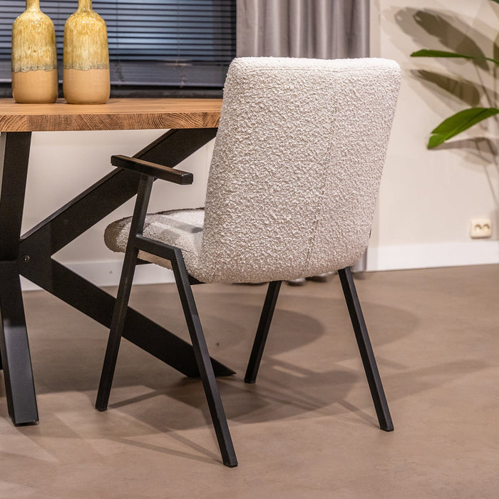 Esszimmerstuhl Sierra – Elegant und komfortabel mit einem taktilen Design Perła