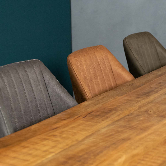 Esszimmerstuhl Vera – Bequemes Design aus Mikrofaser im Militärstil für einen eleganten Essbereich