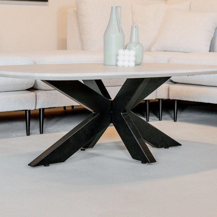 Couchtisch Akagi | Oval, dänisches Design | Hellblondes Mangoholz | 120 cm