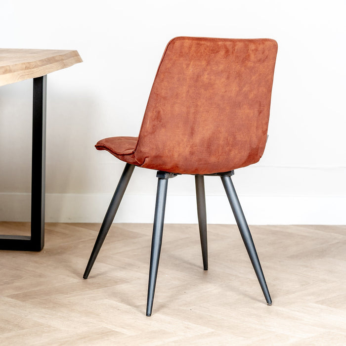 Jelto Esszimmerstuhl mit luxuriösem Ruhevelours für maximalen Komfort und Stil